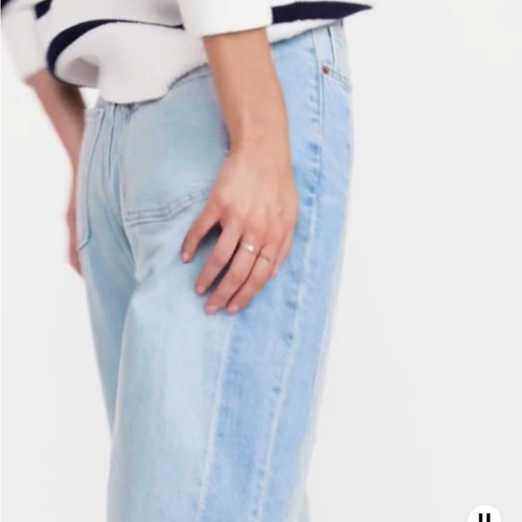 NWT Old Navy Women’s High Rise Barrel Leg Two Tone Jeans Sz 10 - Picture 3 of 8